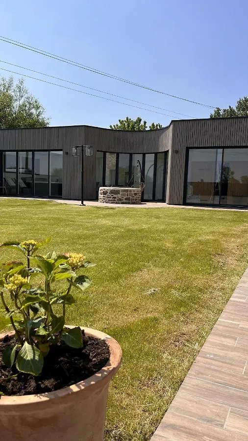 Maisons Jade, Arcadie Et Eden Mont-Dol 0*,  Francia
